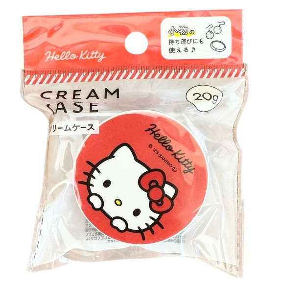π 6/$60, New, Hello Kitty Cream Case Pill Case Makeup Case, 2β - Picture 1 of 4